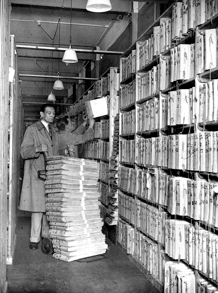 Stacking schedules at the Census Office, Acton, 1931. Image courtesy of the National Archives.